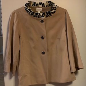 Stylish faux fur lined beige jacket. 3/4 sleeve and wider bottom.